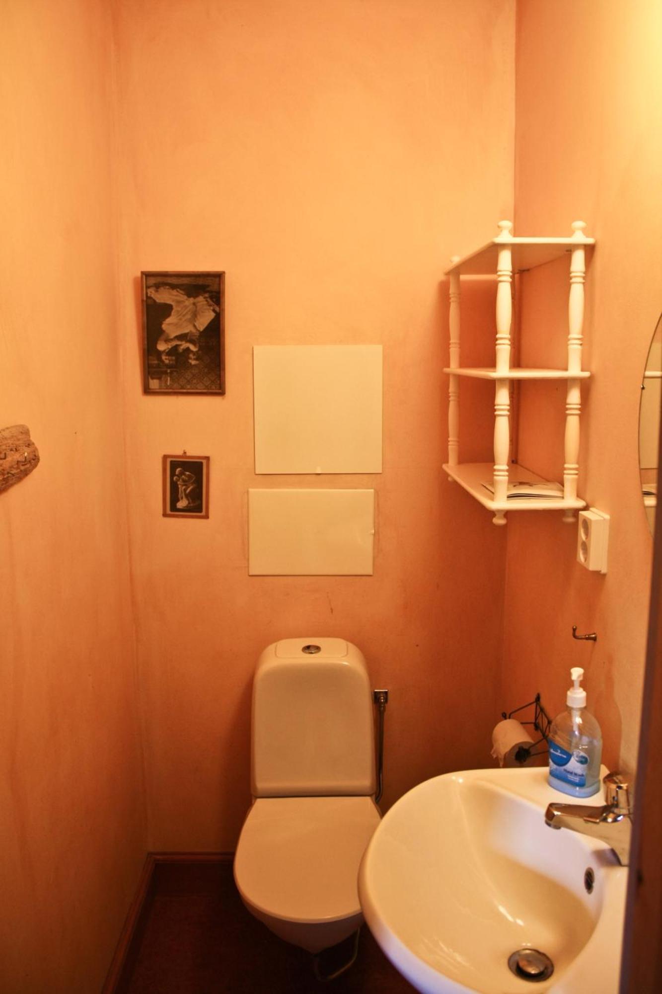 B&B Eco-Village 12 Min From City ストックホルム エクステリア 写真
